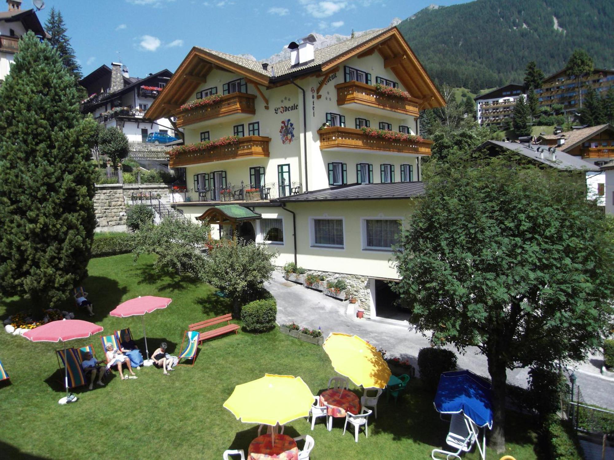 Hotel L'Ideale Moena Bagian luar foto